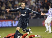 开云在线赛事平台-世界排名争夺战焦点战，巴萨压哨绝杀比利亚雷亚尔，惊心动魄的战术博弈