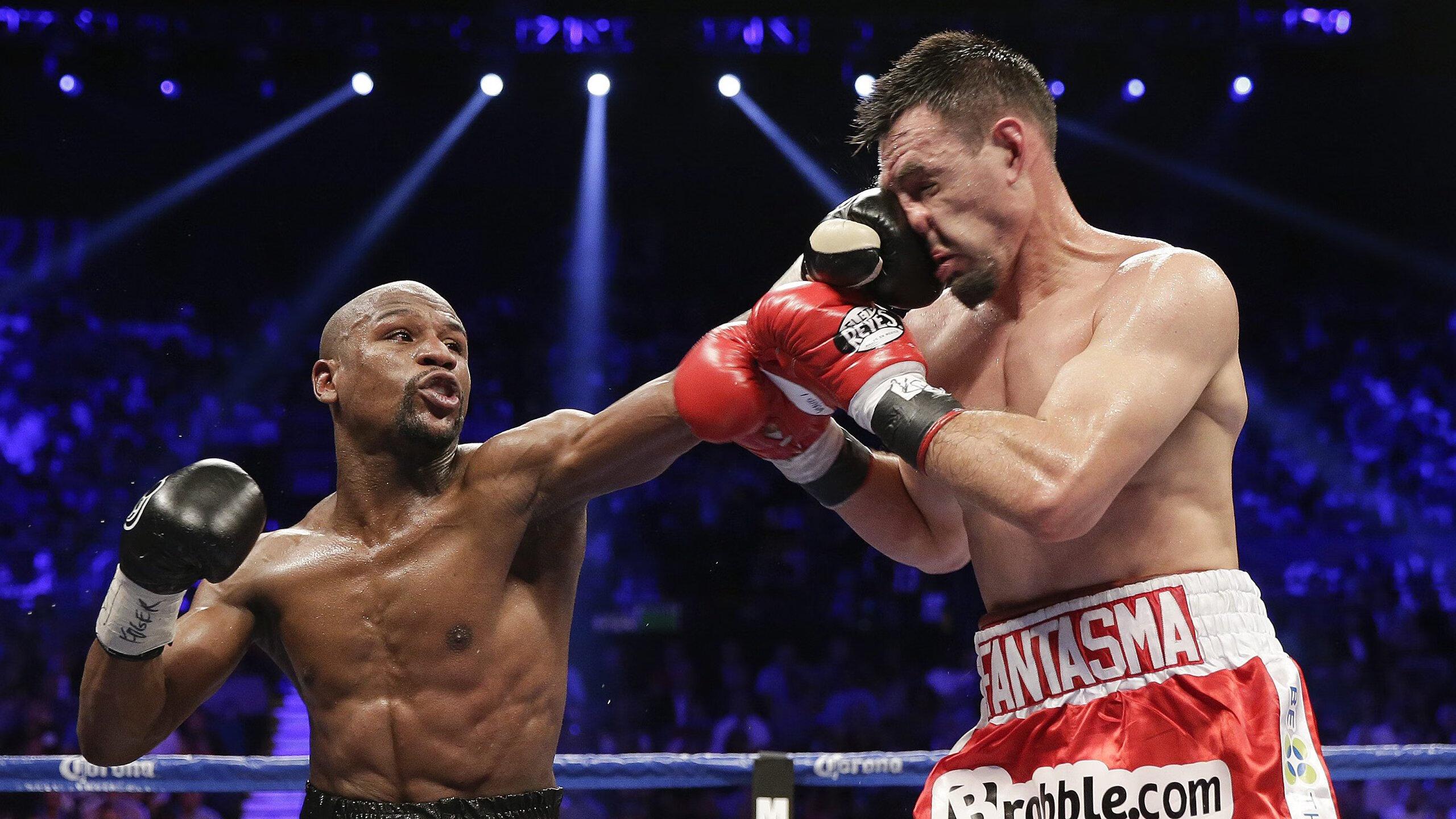 乔治压力下完成爆发，北京队狂胜独行侠的背后，团队篮球的胜利